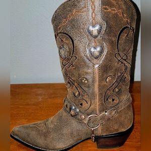 Brand New Durango Woman's Cowboy boots size 8